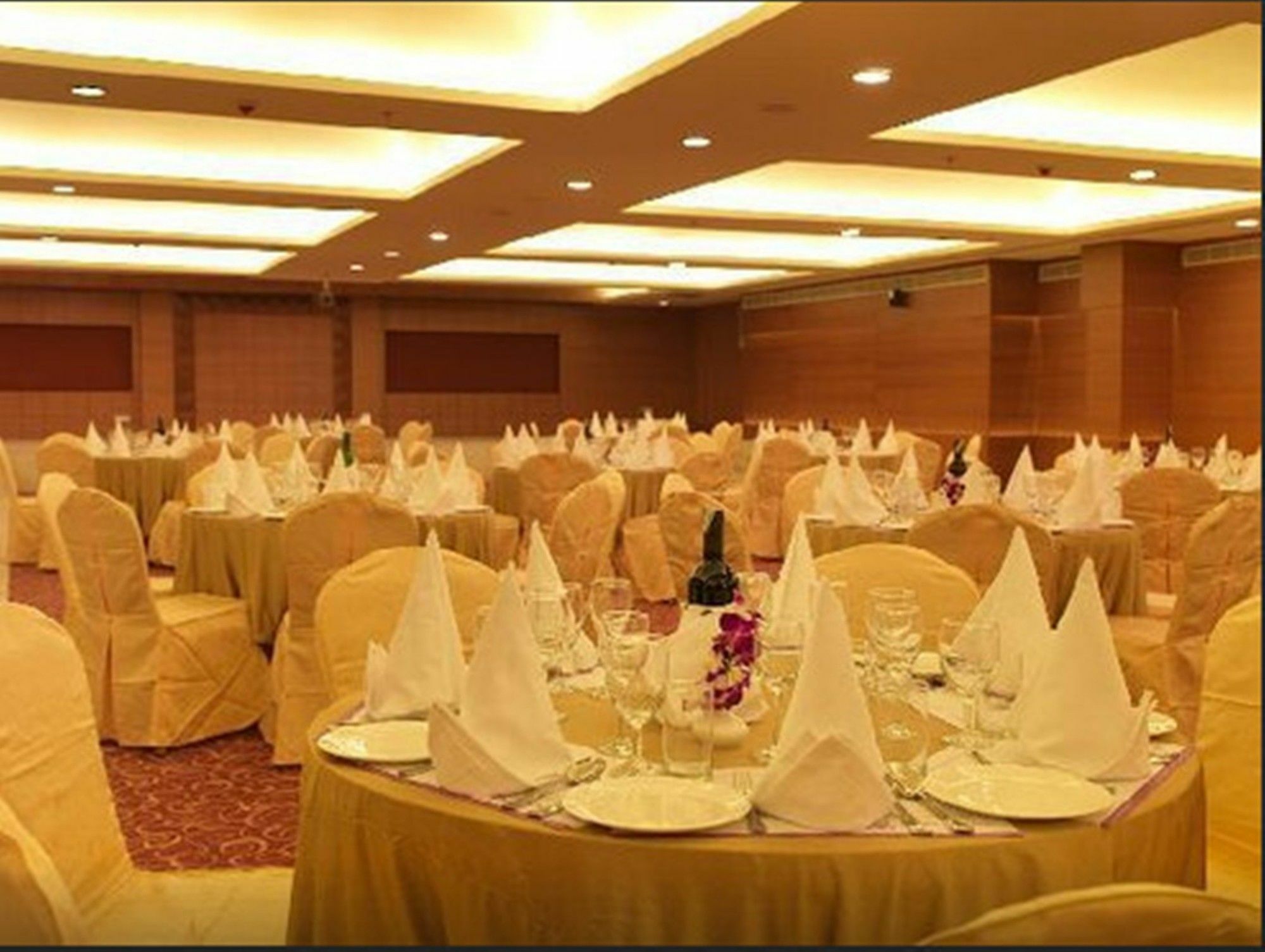 Royal Orchid Central, Shimoga Restaurant photo